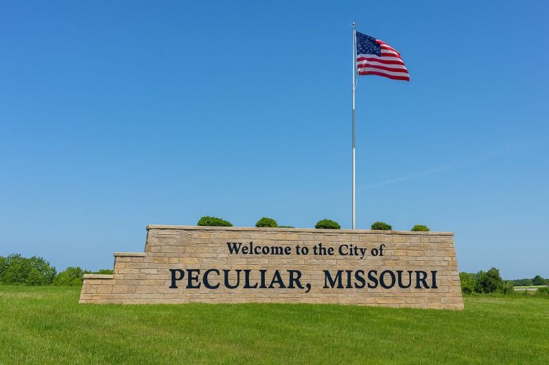 Peculiar, MO